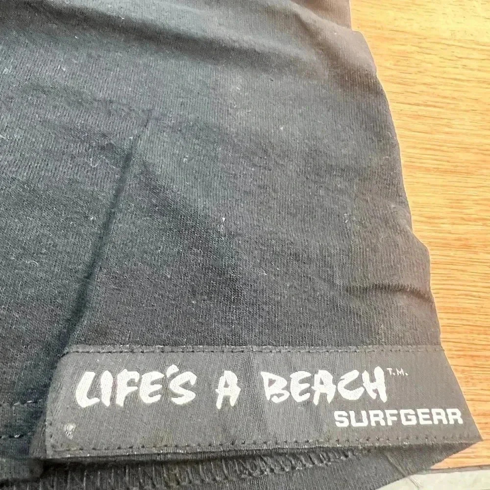 Life's a Beach Shirt Large new no tags
Black - Picture 8 of 10